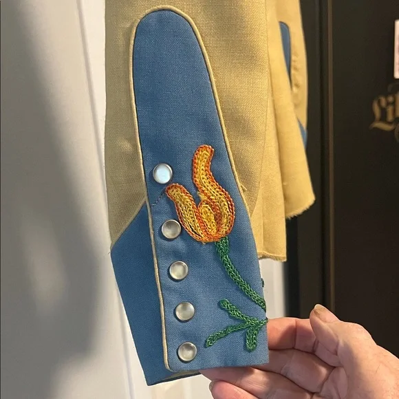 RARE Vintage Western Embroidered Button Down Shirt